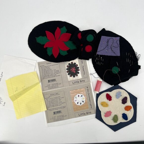 Little Bits Wool Felt applique Mini Rugs Homespun Charm Poinsettia Christmas - Picture 2 of 7